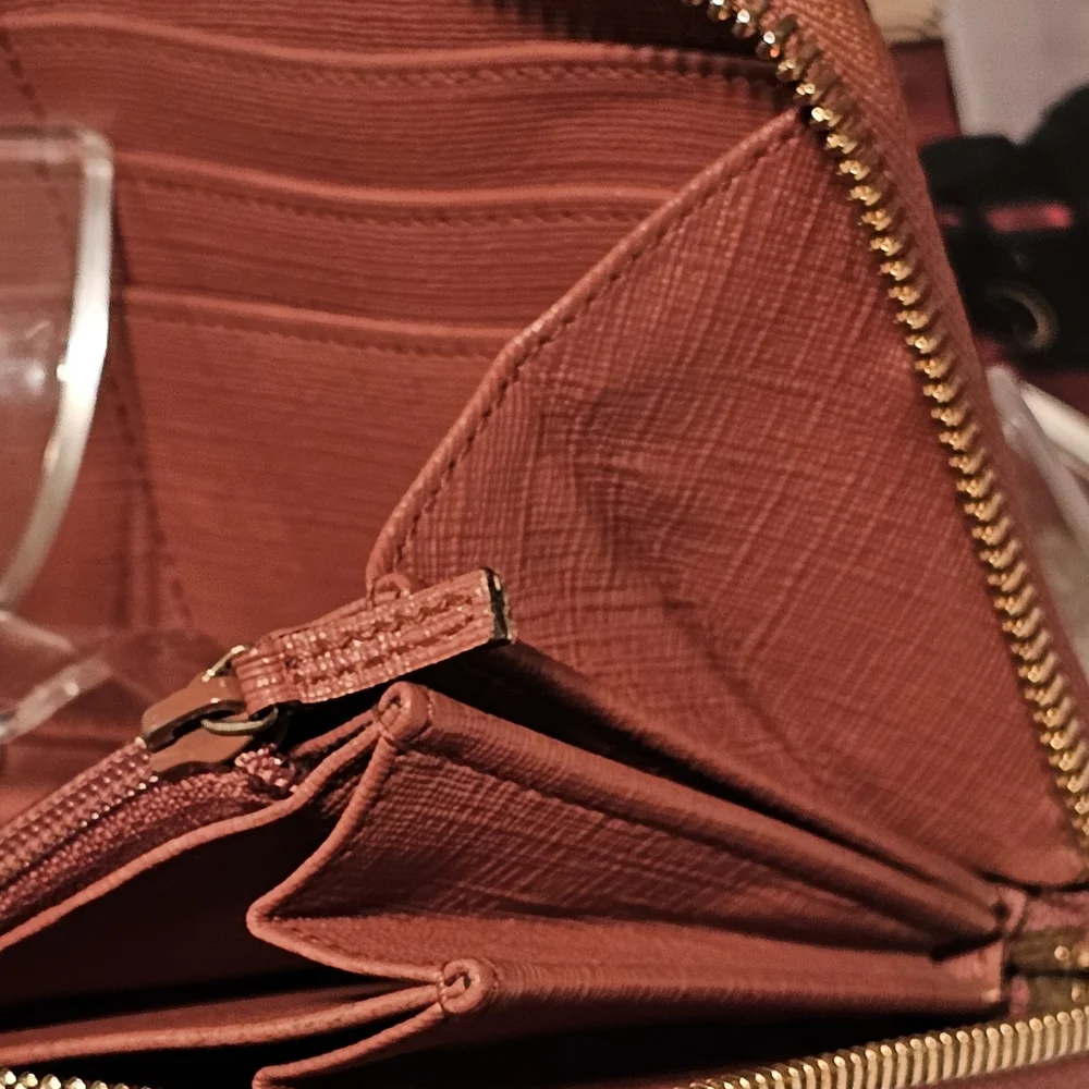 Gucci G G Supreme Star Zip-Around Continental Long Wallet - Picture 5 of 15